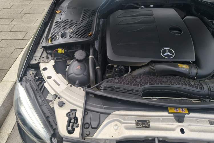 Used Mercedes-Benz C-Class 2020 Restyled C 260 L Sport Edition Engine Bay Right