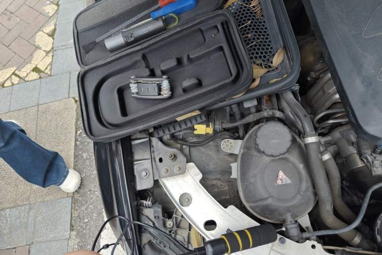 Used Mercedes-Benz C-Class 2020 C 260 L Sport Edition Engine Bay Right