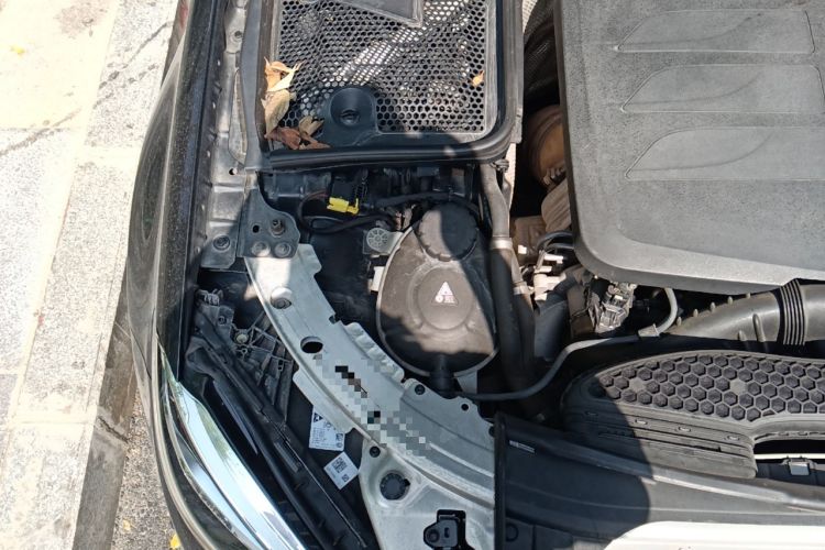 Used Mercedes-Benz C-Class 2020 C 260 Coupe Engine Bay Right