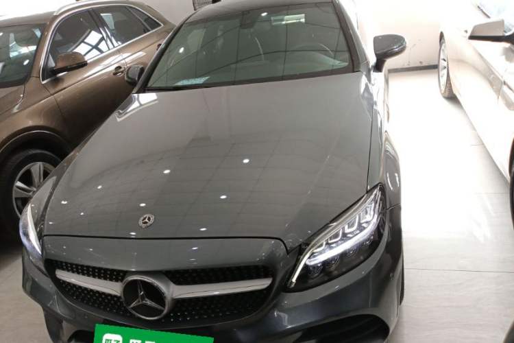 Used Mercedes-Benz C-Class 2020 C 260 Coupe Exterior 1