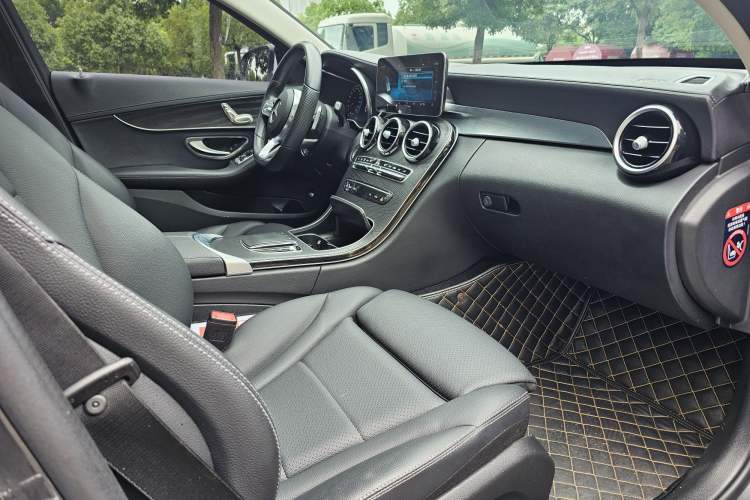 Used Mercedes-Benz C-Class 2020 C 200 L Fashion Edition Sport Version Exterior 10