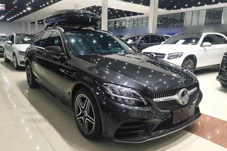 Used Mercedes-Benz C-Class 2020 Facelifted C 260 Estate Exterior 2