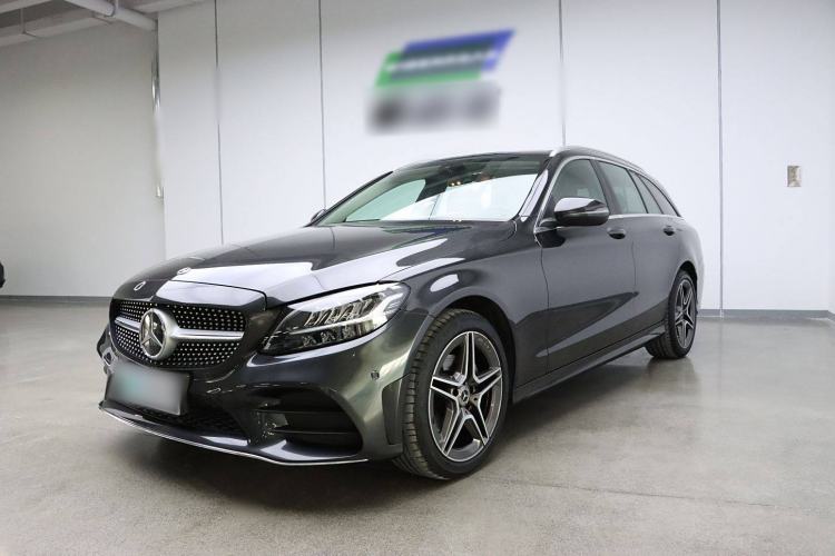 Used Mercedes-Benz C-Class 2020 Facelifted C 260 Estate Exterior 2