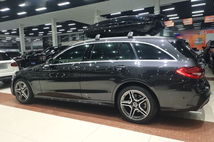 Used Mercedes-Benz C-Class 2020 Facelifted C 260 Estate Exterior 3