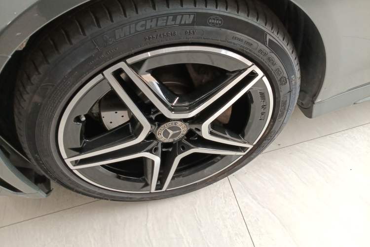 Used Mercedes-Benz C-Class 2020 C 260 Coupe Exterior 7