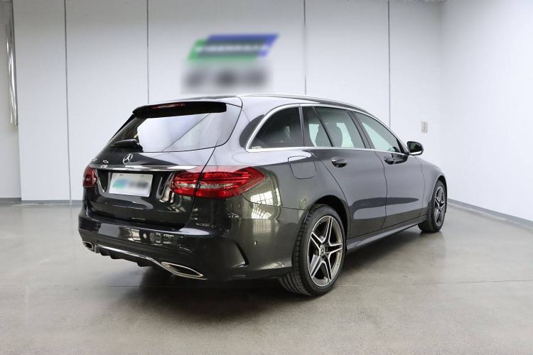 Used Mercedes-Benz C-Class 2020 Facelifted C 260 Estate Exterior 7