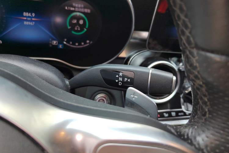 Used Mercedes-Benz C-Class 2020 Restyled C 260 L Sport Edition Gear Lever