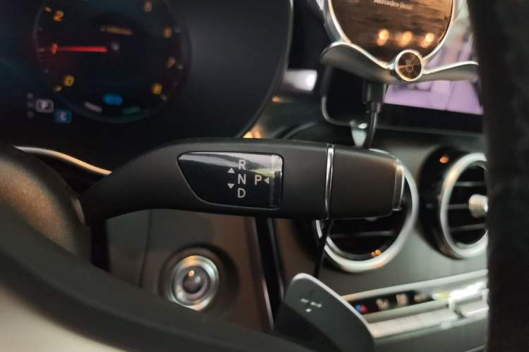 Used Mercedes-Benz C-Class 2020 Restyled C 260 L Sport Edition Gear Lever