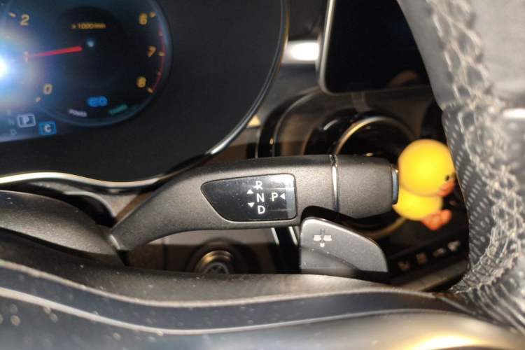 Used Mercedes-Benz C-Class 2020 C 260 L Sport Edition Gear Lever