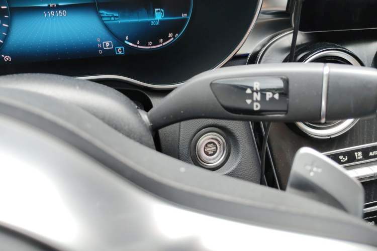 Used Mercedes-Benz C-Class 2020 Restyled C 260 L Sport Edition Gear Lever