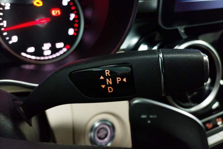 Used Mercedes-Benz C-Class 2020 C 200 L Dynamic Sport Edition Gear Lever