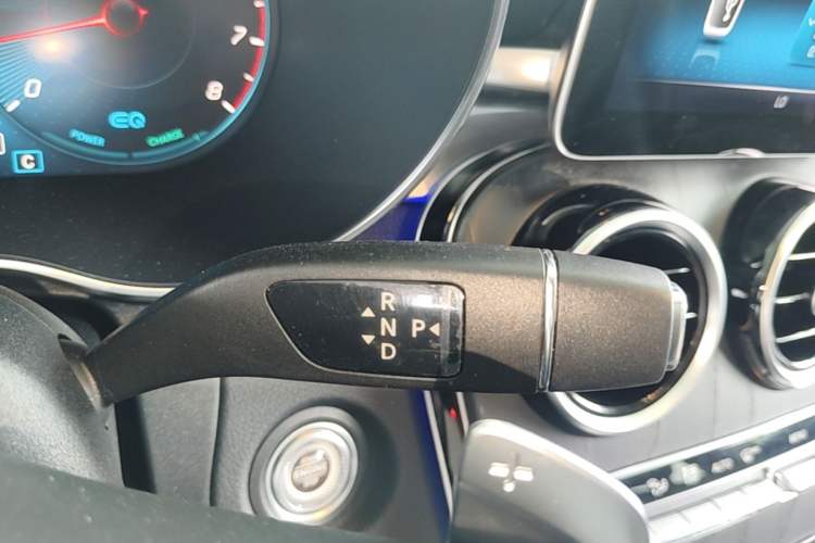 Used Mercedes-Benz C-Class 2020 Restyled C 260 L Sport Edition Gear Lever
