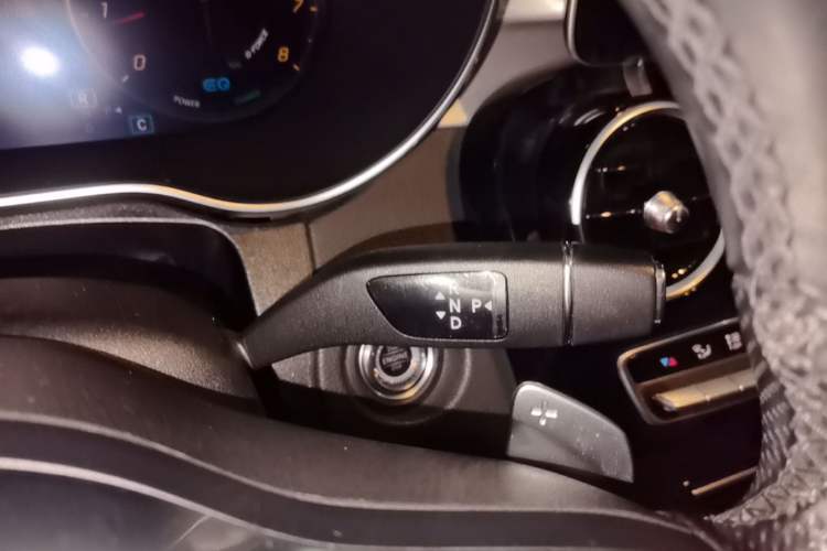 Used Mercedes-Benz C-Class 2020 C 260 Sport Edition Gear Lever