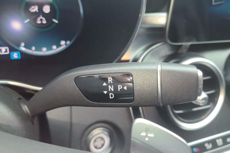 Used Mercedes-Benz C-Class 2020 C 200 L Dynamic Sport Edition Gear Lever