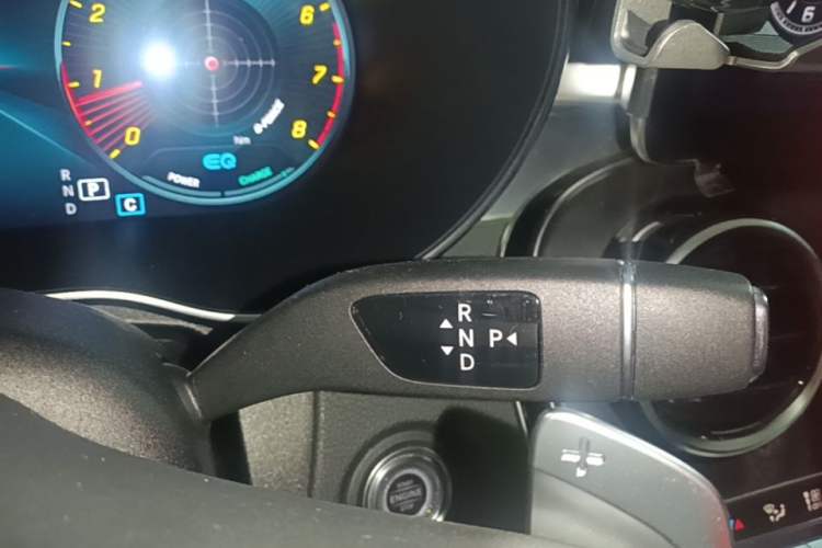 Used Mercedes-Benz C-Class 2020 Restyled C 260 L Sport Edition Gear Lever