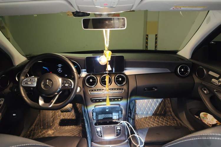 Used Mercedes-Benz C-Class 2020 Restyled C 260 L Sport Edition Headliner