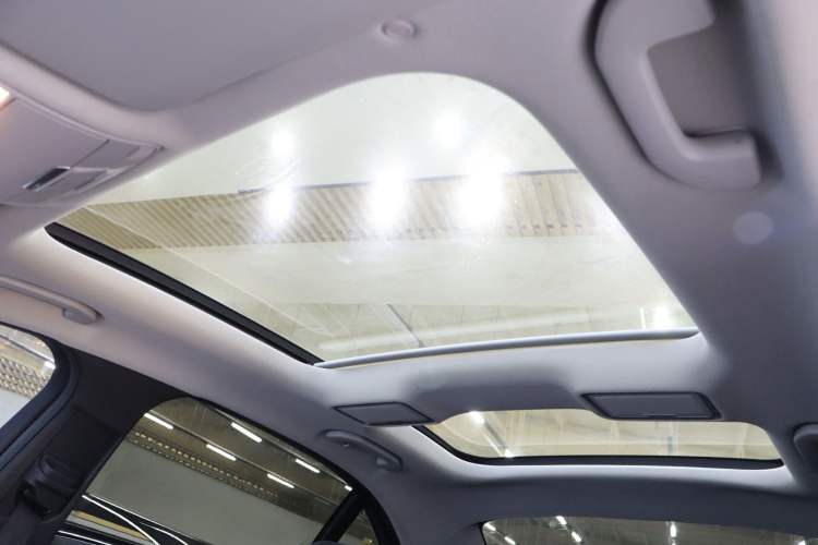 Used Mercedes-Benz C-Class 2020 C 260 L Sport Edition Headliner