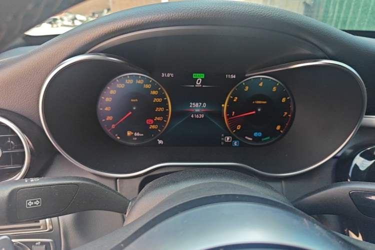 Used Mercedes-Benz C-Class 2020 C 260 Sport Edition Instrument Cluster