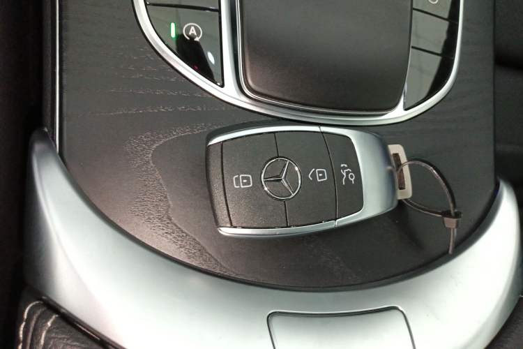 Used Mercedes-Benz C-Class 2020 C 260 Coupe Interior 1