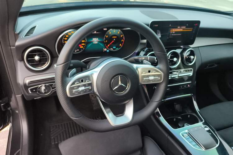 Used Mercedes-Benz C-Class 2020 C 260 Sport Edition Interior 1