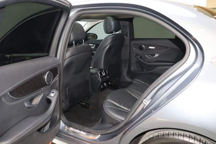 Used Mercedes-Benz C-Class 2020 C 260 L Sport Edition Interior 2