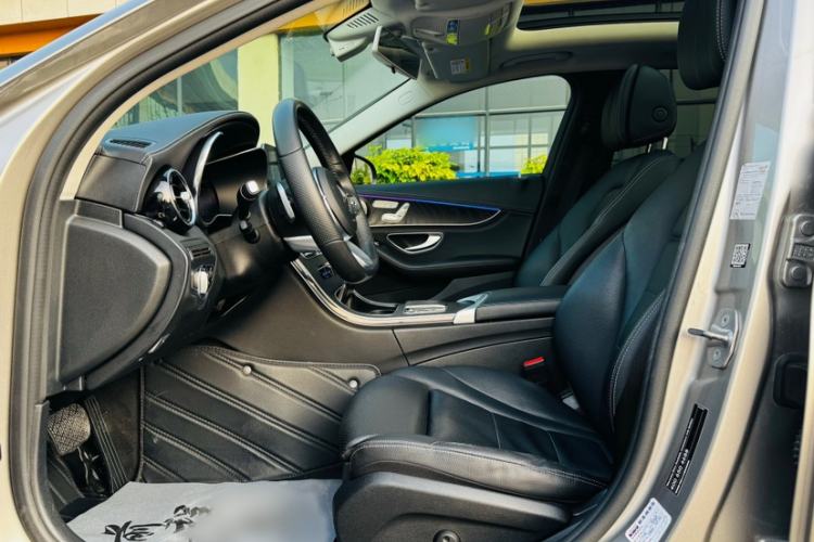 Used Mercedes-Benz C-Class 2020 C 260 L Sport Edition Interior 3