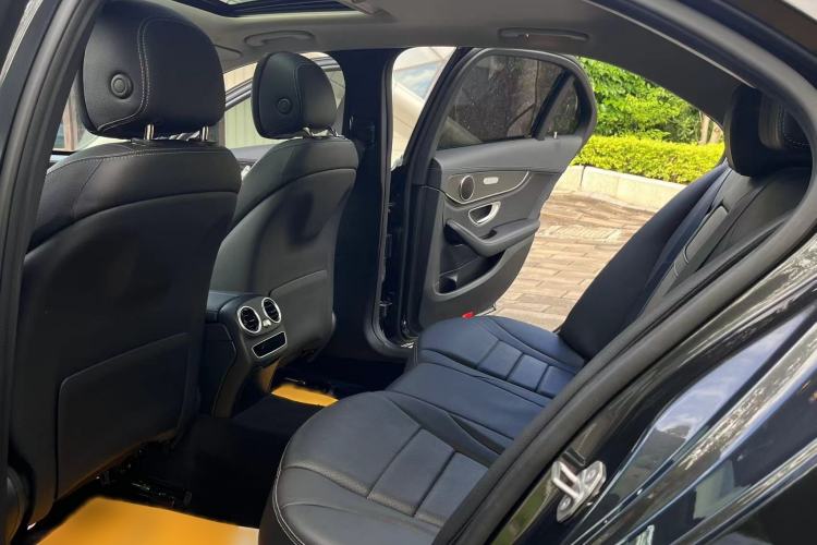 Used Mercedes-Benz C-Class 2020 Restyled C 200 L Fashion Edition Sport Version Interior 3