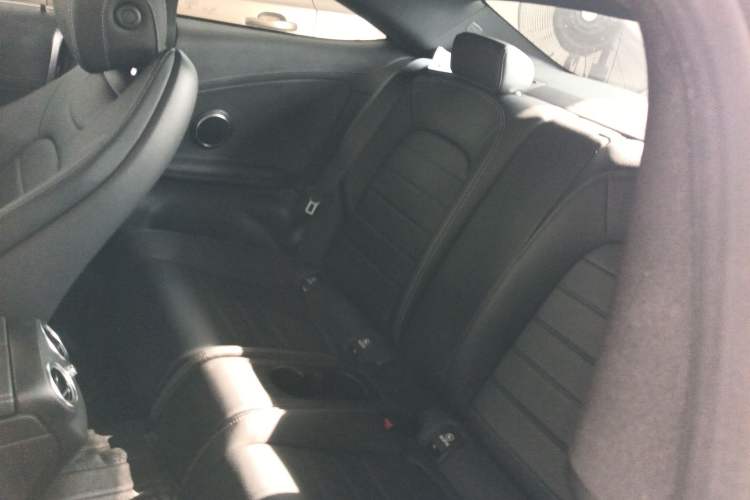 Used Mercedes-Benz C-Class 2020 C 260 Coupe Interior 4