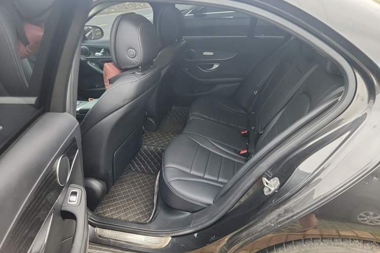 Used Mercedes-Benz C-Class 2020 C 200 L Fashion Edition Sport Version Interior 4