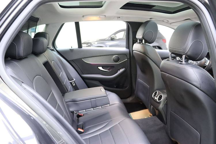 Used Mercedes-Benz C-Class 2020 Facelifted C 260 Estate Interior 8