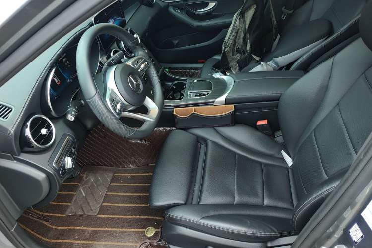 Used Mercedes-Benz C-Class 2020 Restyled C 200 L Fashion Edition Sport Version Left Front Seat