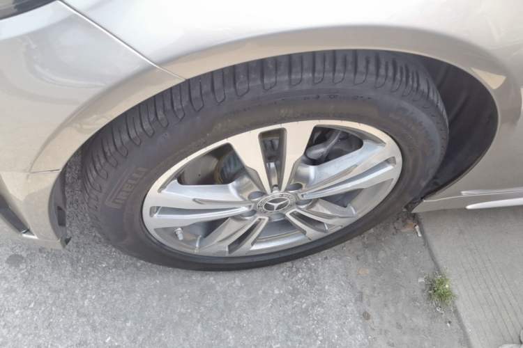 Used Mercedes-Benz C-Class 2020 Restyled C 200 L Fashion Edition Sport Version Left Front Wheel Hub