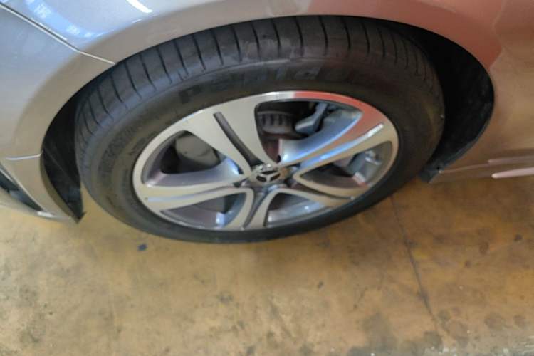 Used Mercedes-Benz C-Class 2020 Restyled C 260 L Sport Edition Left Front Wheel Hub