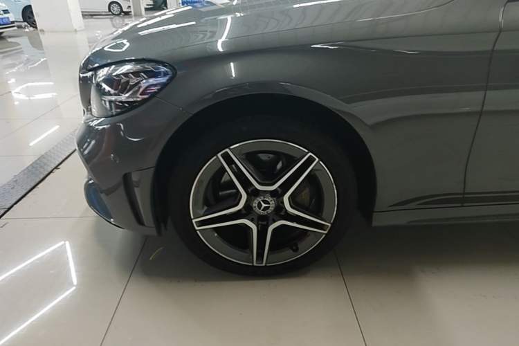Used Mercedes-Benz C-Class 2020 C 260 Estate Left Front Wheel Hub