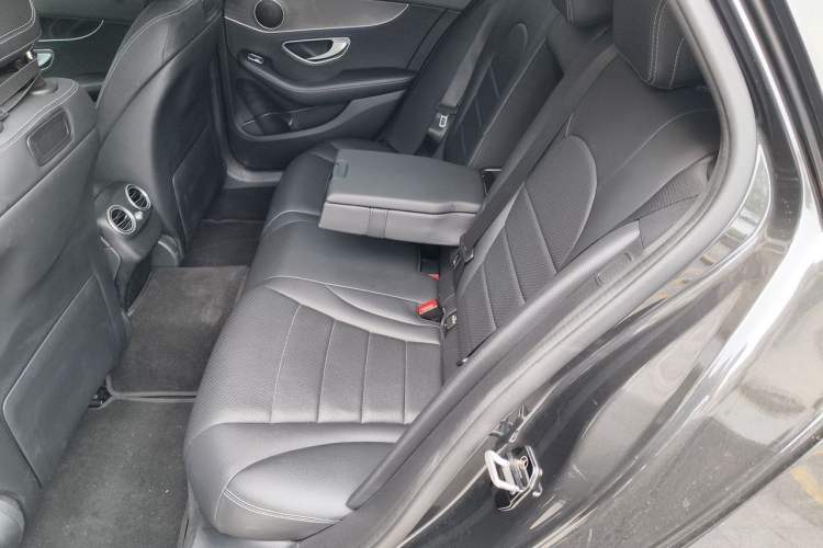 Used Mercedes-Benz C-Class 2020 Facelifted C 260 Estate Left Rear Seat