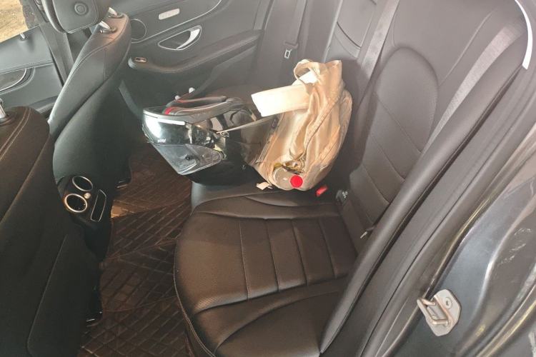 Used Mercedes-Benz C-Class 2020 Updated C 200 L Fashion Edition Left Rear Seat