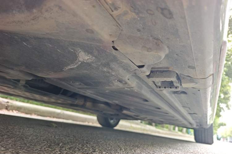 Used Mercedes-Benz C-Class 2020 C 260 L Sport Edition Left Side Sill