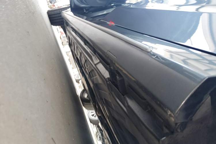 Used Mercedes-Benz C-Class 2020 Restyled C 260 L Sport Edition Left Side Sill