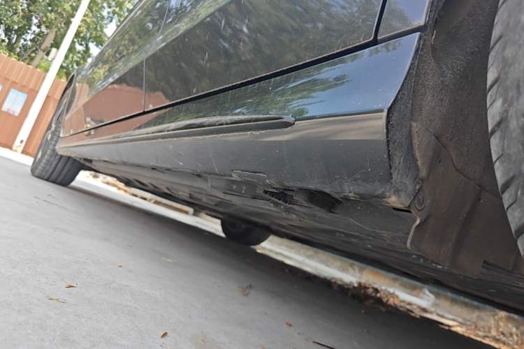 Used Mercedes-Benz C-Class 2020 C 260 Sport Edition Left Side Sill