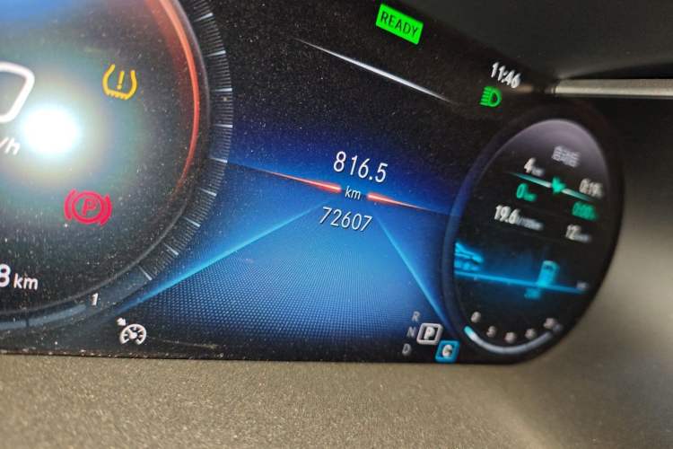 Used Mercedes-Benz C-Class 2020 Restyled C 260 L Sport Edition Odometer Close Up