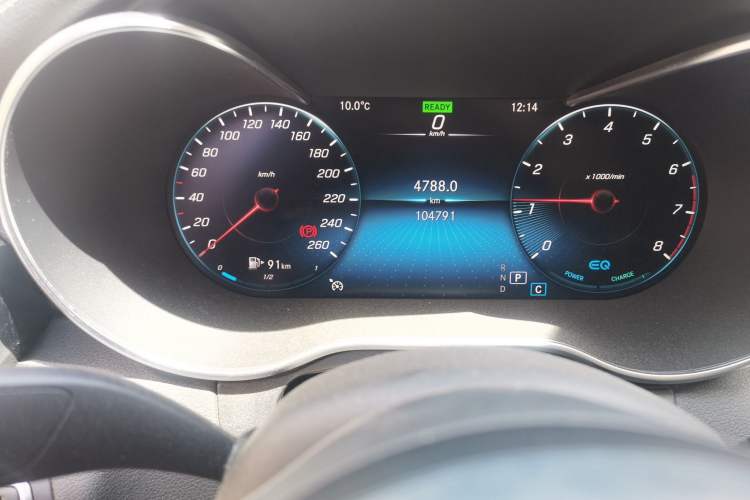 Used Mercedes-Benz C-Class 2020 C 260 L Sport Edition Odometer Close Up