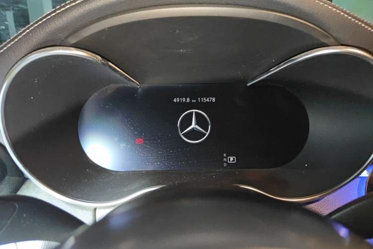 Used Mercedes-Benz C-Class 2020 C 260 L Sport Edition Odometer Close Up