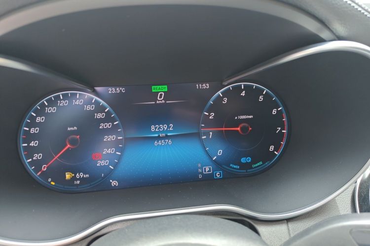 Used Mercedes-Benz C-Class 2020 C 260 L Sport Edition Odometer Close Up