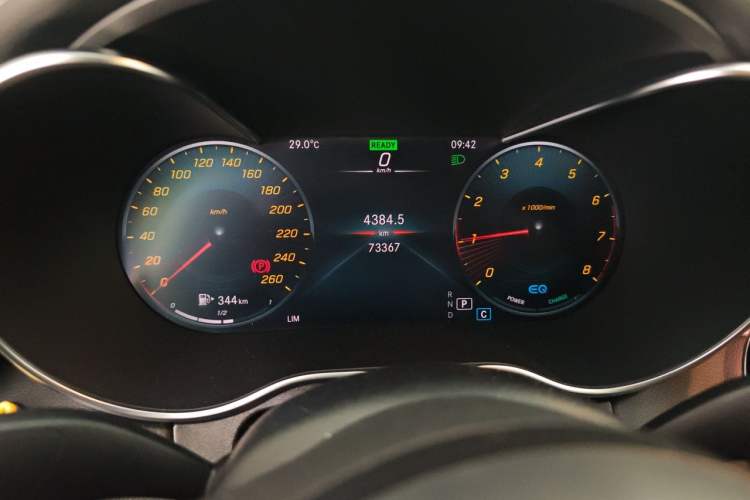Used Mercedes-Benz C-Class 2020 Restyled C 260 L Sport Edition Odometer Close Up