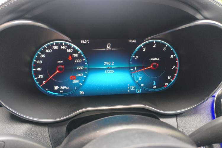 Used Mercedes-Benz C-Class 2020 C 200 Coupe Odometer Close Up