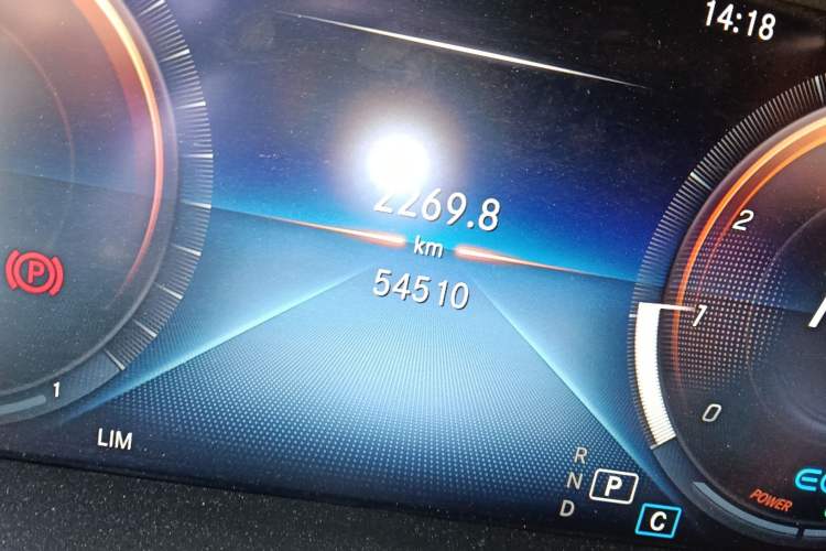 Used Mercedes-Benz C-Class 2020 C 260 Coupe Odometer Close Up