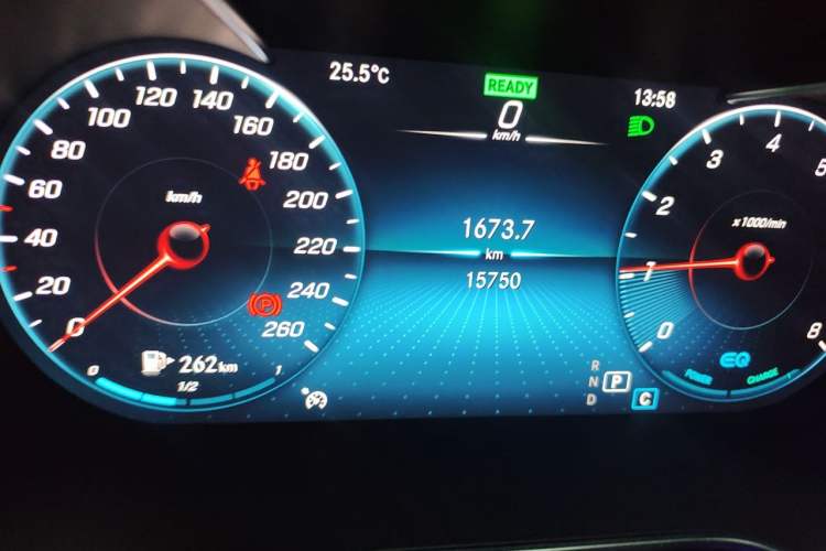 Used Mercedes-Benz C-Class 2020 C 260 Coupe Odometer Close Up