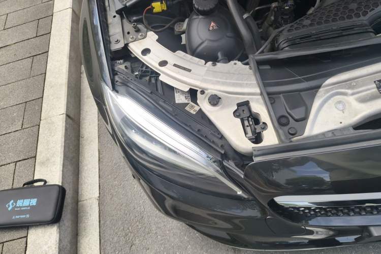 Used Mercedes-Benz C-Class 2020 Restyled C 260 L Sport Edition Right Front Headlight