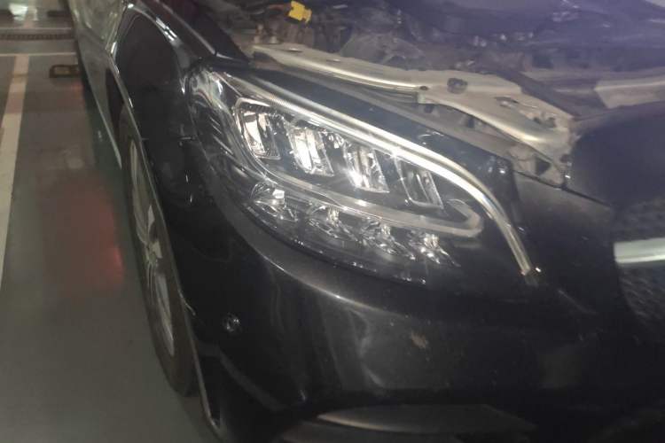Used Mercedes-Benz C-Class 2020 Restyled C 200 L Fashion Edition Sport Version Right Front Headlight