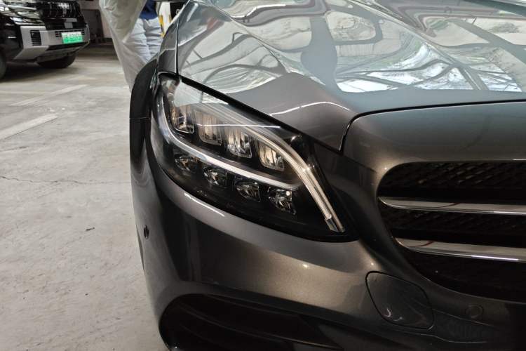 Used Mercedes-Benz C-Class 2020 Restyled C 260 Sport Edition Right Front Headlight